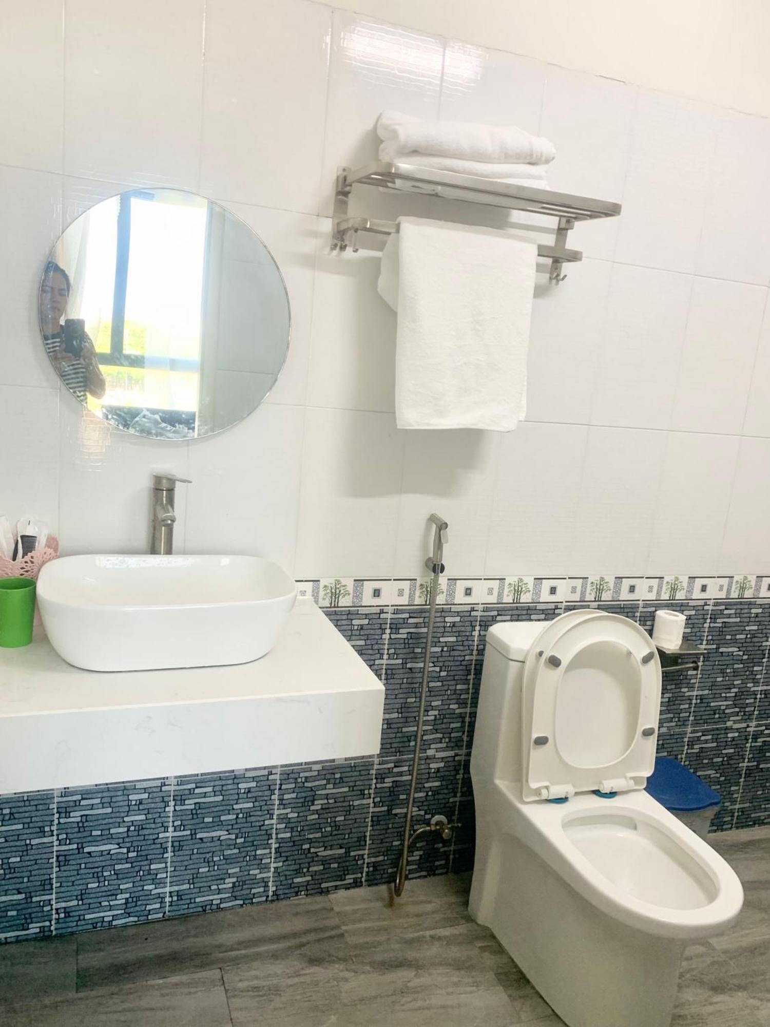 Khach San Sinh Hien Hotel Tuy Hoa Exterior photo
